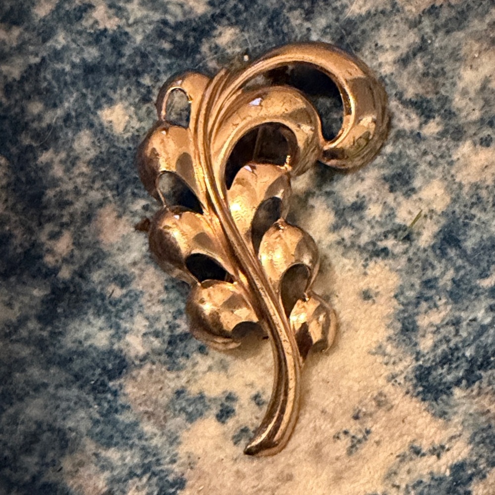 Monet Vintage Sterling Swirl Brooch - Floral Leaf Pin